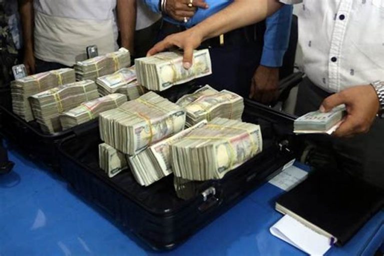 القبض على أشخاص بتهمة “التزوير والإستيلاء على المال العام”