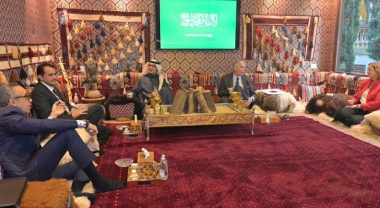 اجتماع لسفراء “الخماسية” في السفارة القطرية