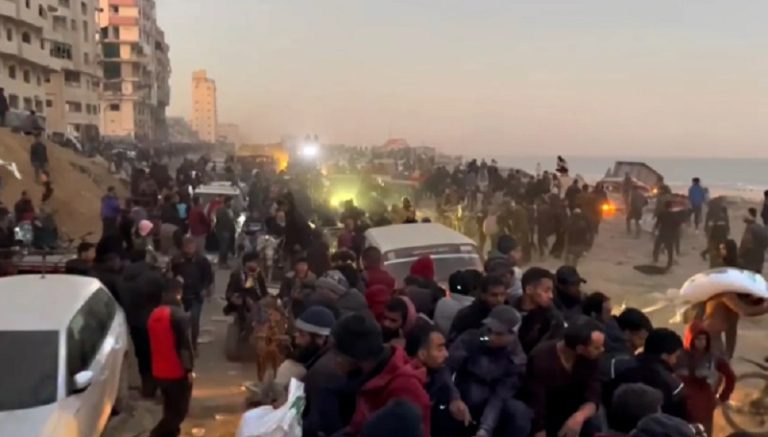 باريس تطلب تحقيقاً مستقلاً حول “مجزرة الطحين”