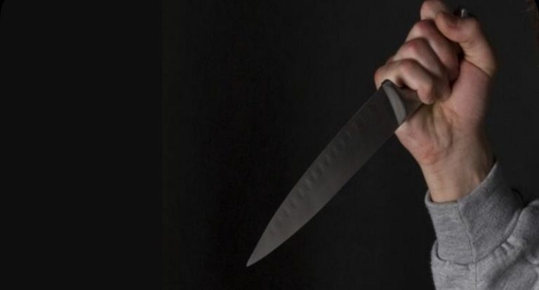 تأخر الطعام فطعن زوجته وانتحر.. وطبخت البيض بلا “كاري” فقتلها!