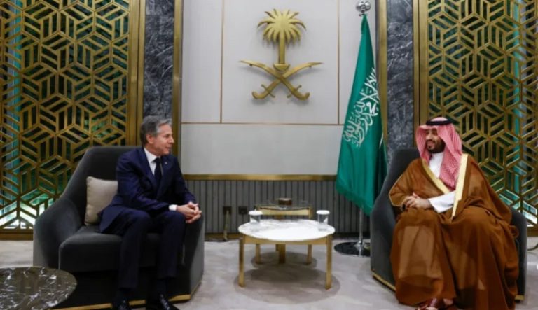 بلينكن: بحثت مع بن سلمان الأزمة الإنسانية في غزة
