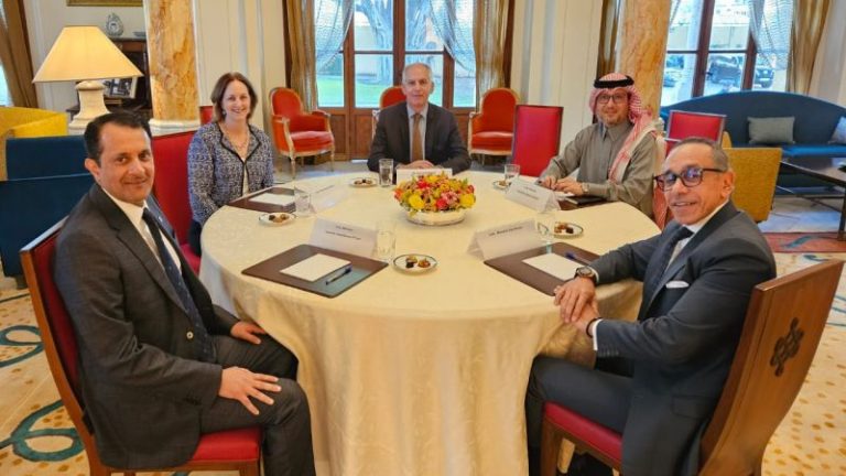 “الخماسيّة” في مرحلة انتقالية.. من “التنظير” إلى “التقرير”؟