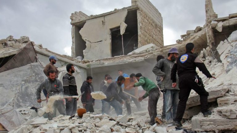 إستشهاد موظف في “الأونروا” بقصف صهيوني