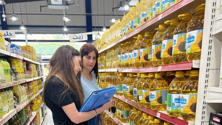 دوريات لمراقبي الإقتصاد جنوباً للتحقق من الأسعار