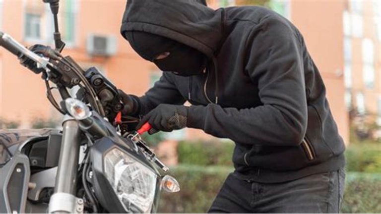 قوى الأمن تقبض على سارقي دراجات آلية في بيروت