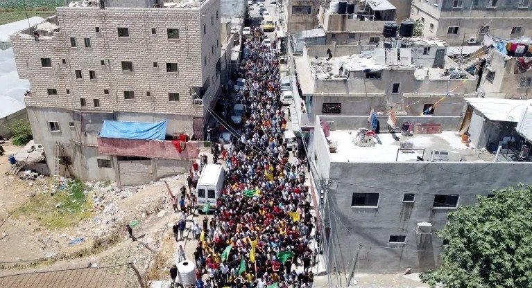 تظاهرات في فلسطين المحتلة للمرة الأولى ضد الإعتداءات الصهيونية على غزة (فيديو)