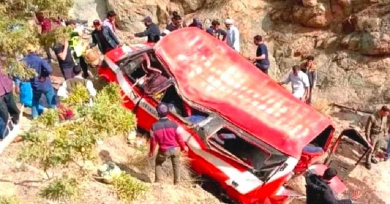 9 قتلى و8 جرحى بحادث سير في المغرب (فيديو)