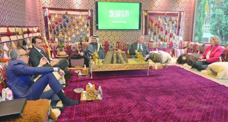 اجتماع لـ”الخماسية” منتصف أيلول.. ولودريان إلى لبنان؟