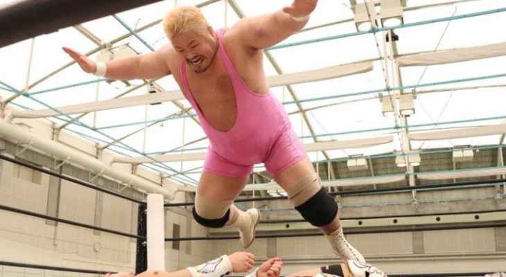 وفاة مصارع بعد ساعات على خوضه مباراة