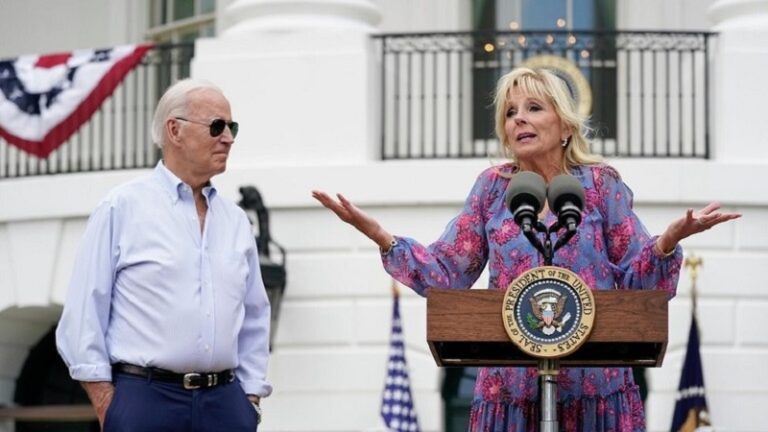 زوجة بايدن: ترامب يشكل خطراً على النساء والعائلات!