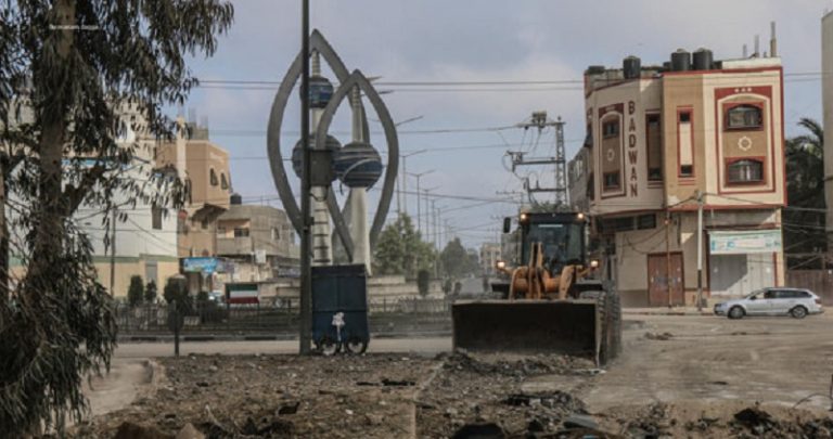 مجزرة جديدة في غزة.. 20 شهيداً و155 جريحاً بقصف الاحتلال لدوار الكويت!