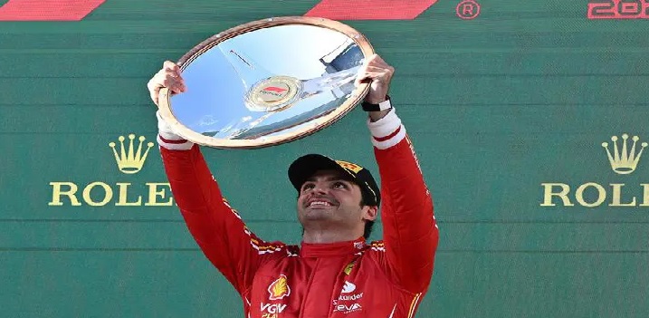 فيراري تفوز بثنائية في سباق أستراليا للفورمولا1