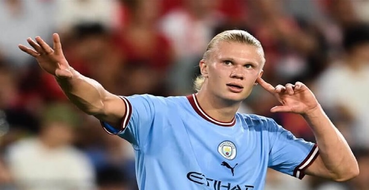 هالاند يصدم برشلونة