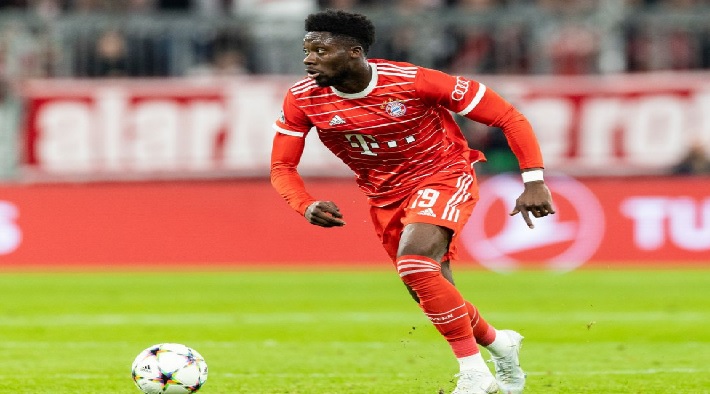 توتر العلاقة بين وكيل ديفيز وبايرن ميونخ