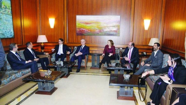 الموفد الأميركي يعاقب بو حبيب.. بالإجتماع مع النواب الموارنة