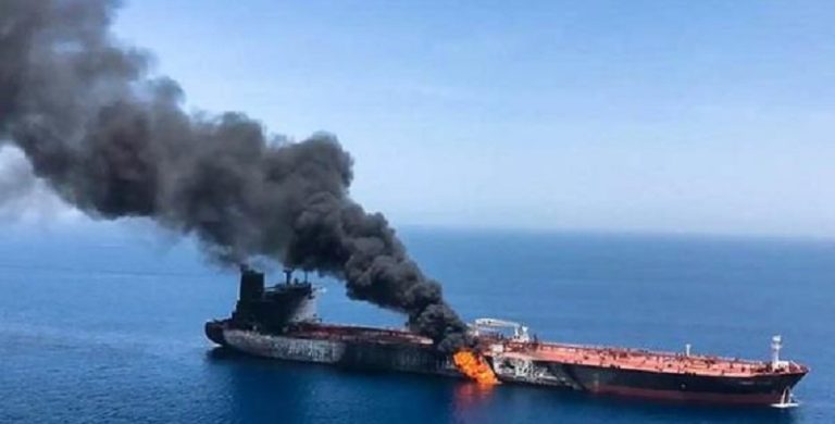 “القيادة الأميركية”: 3 قتلى و4 جرحى بصواريخ الحوثيين على “ترو كونفيدنس”