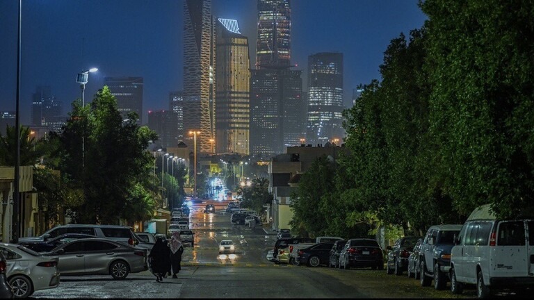 بالفيديو.. أمطار غزيرة في السعودية!