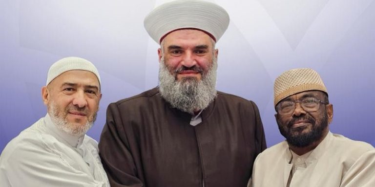 انتخاب الشيخ رياض الرفاعي مفتياً لأستراليا (صورة)