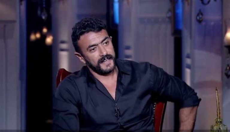 ما سر تواجد أحمد العوضي الدائم بين الناس؟