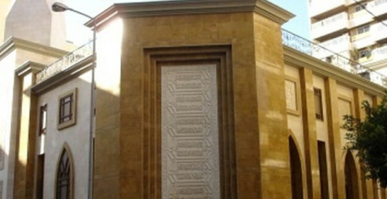 دار الفتوى تنعى الشيخ زكريا