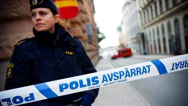 الشرطة السويدية تلقي القبض على 4 أشخاص بتهمة “الإرهاب”