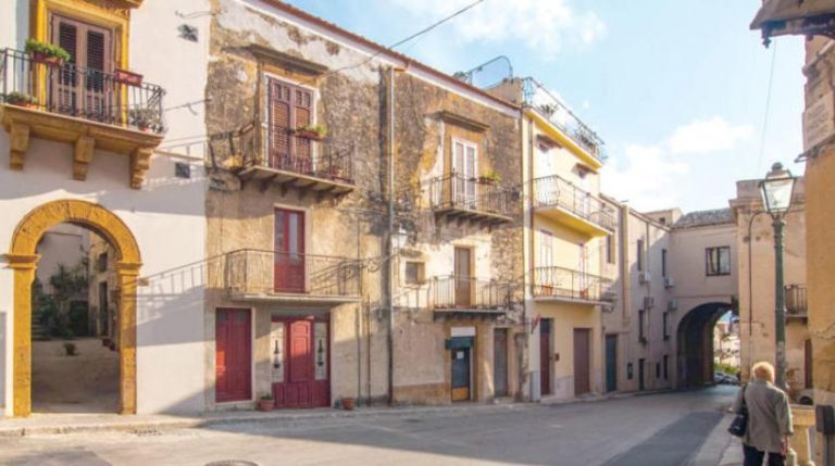 مبيعات المنازل في إيطاليا بـ”يورو واحد”؟