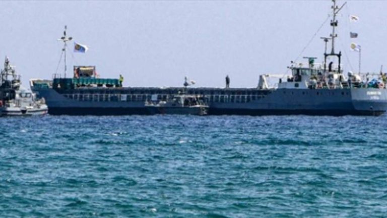 سفينة ثانية محملة بالمساعدات تغادر قبرص إلى غزة