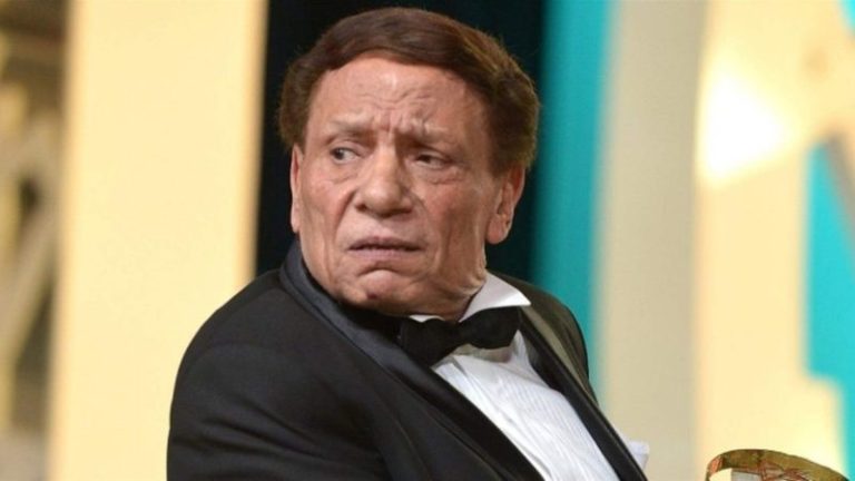 تهم تواجه عادل إمام .. وعائلته ترد