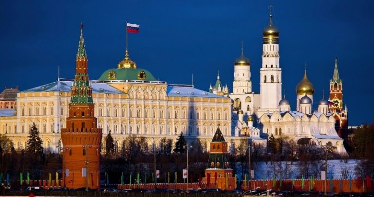 “الكرملين” يحذر من تظاهرات خلال جنازة نافالني