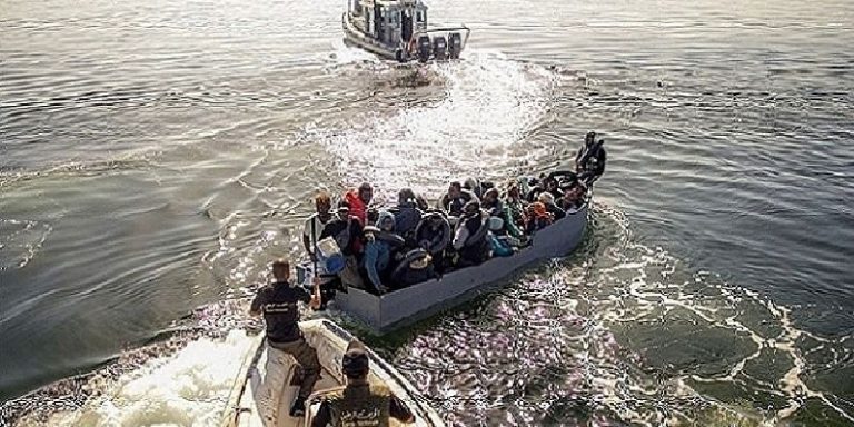 غرق 8 مهاجرين وإنقاذ 4 قبالة تركيا