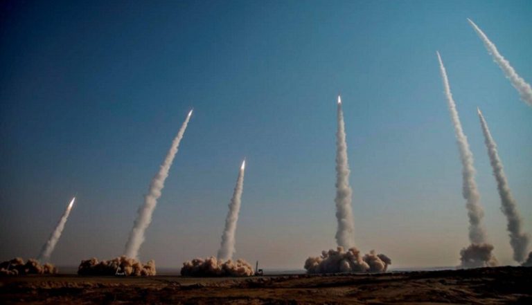 صواريخ “إسرائيلية” تضرب أهدافاً في إيران؟