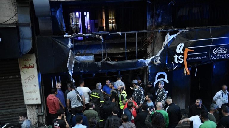 توقيف صاحب المطعم المحترق