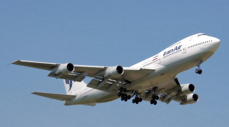 الطيران المدني الإيراني يلغي القيود على المطارات