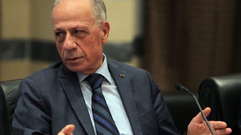 وزير الدفاع يطعن بقرار تعيين رئيس الأركان