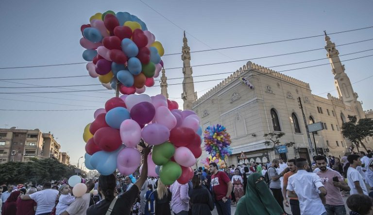 حضور حاشد في مساجد بلدات حدودية لصلاة العيد! (صور وفيديو)