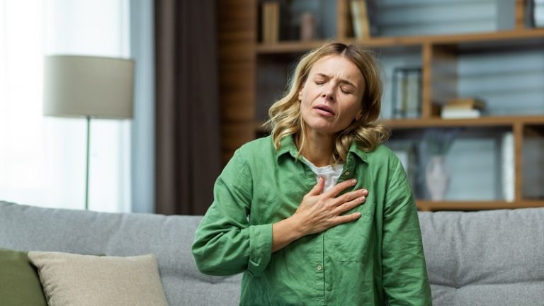 هل من تشابه بين نوبة الهلع والنوبة القلبية؟