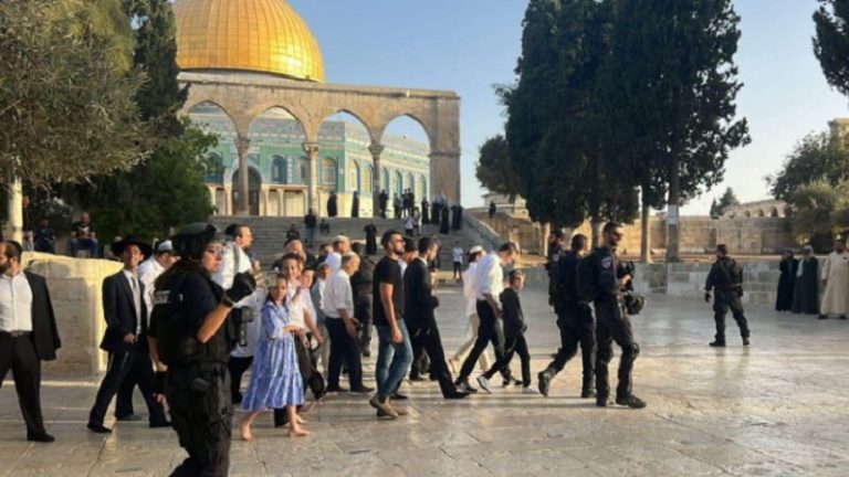 4345 مستوطناً اقتحموا الأقصى في “الفصح” اليهودي