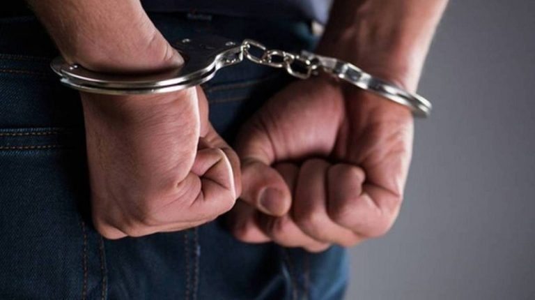 “المتسول الثري” بقبضة الشرطة الفلسطينية! (صور)