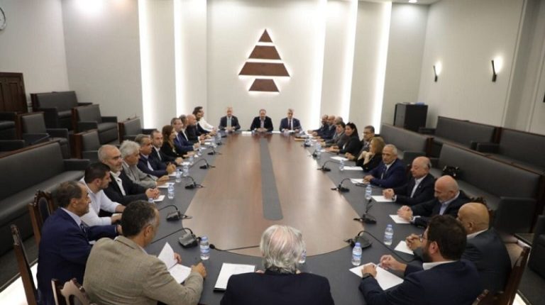 “الكتائب”: بقايا السلطة سلّمت البلد للعصابات والميليشيات