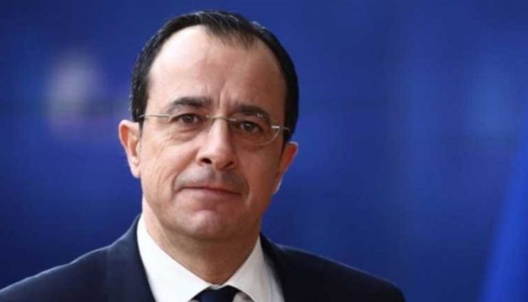 الرئيس القبرصي يزور لبنان اليوم: حلّ أزمة النازحين يبدأ من بروكسل ونيويورك