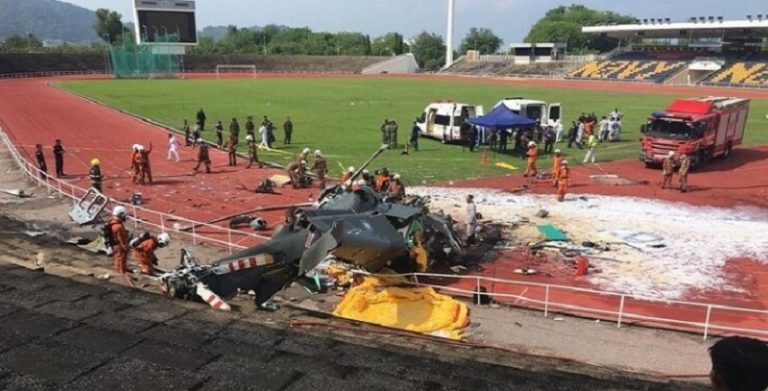 10 قتلى باصطدام مروحيتين عسكريتين في ماليزيا (فيديو)