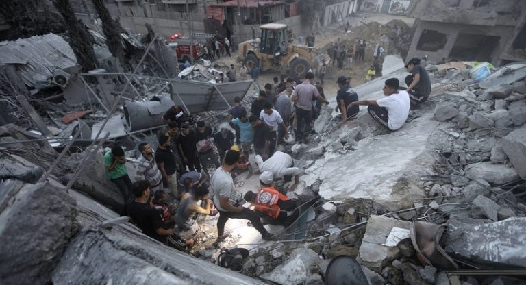 10 آلاف مفقود تحت الأنقاض في غزة