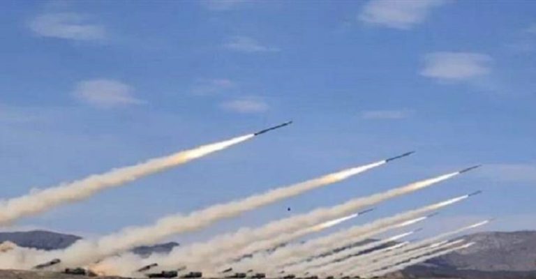 صواريخ من لبنان على الجليل والجولان المحتل.. وصافرات الإنذار تدوي في “تل أبيب” (فيديو)