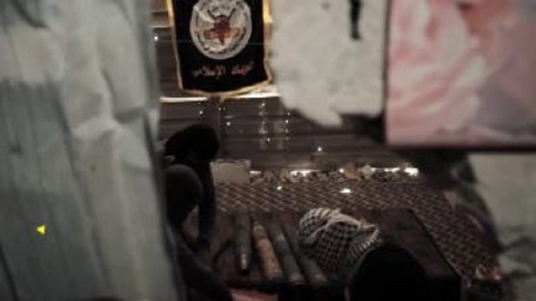 بالفيديو.. “سرايا القدس” تعرض مشاهد تجهيز وتربيض وإطلاق رشقة صاروخية