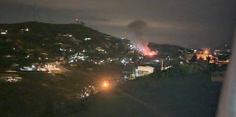 بالفيديو.. شهداء وجرحى بغارة على السلطانية