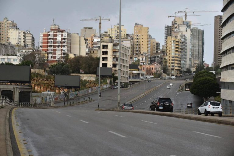 “محافظ بيروت”:  لتنظيم الأرصفة ومنع أعمال “البهلوان” (صورة)