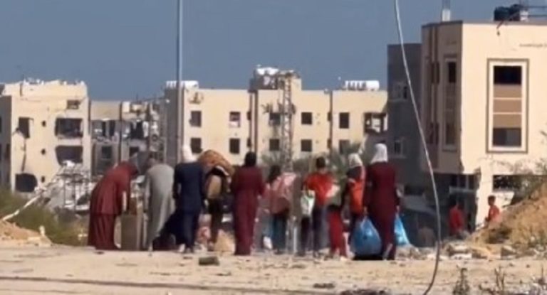 بالفيديو.. الاحتلال يجبر مواطني بيت حانون على النزوح منها