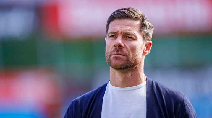 ألونسو يتجاهل البوندسليغا ويركز على بطولة الدوري الأوروبي