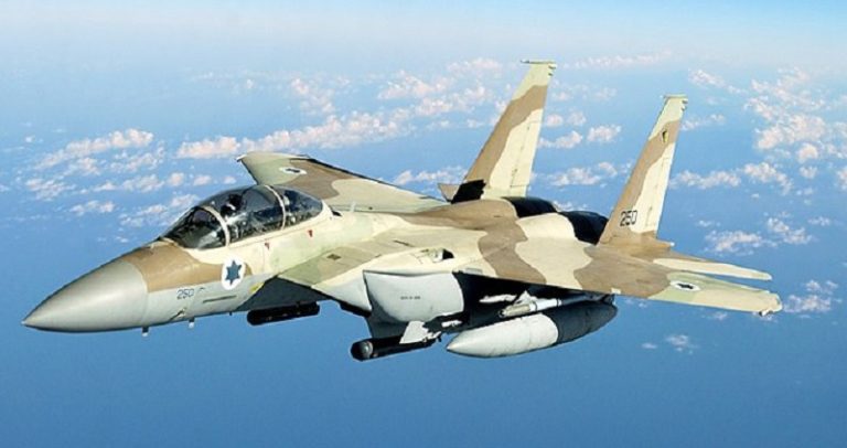 هبوط اضطراري لطائرة “أف 15” صهيونية في قاعدة “تل توف” الجوية