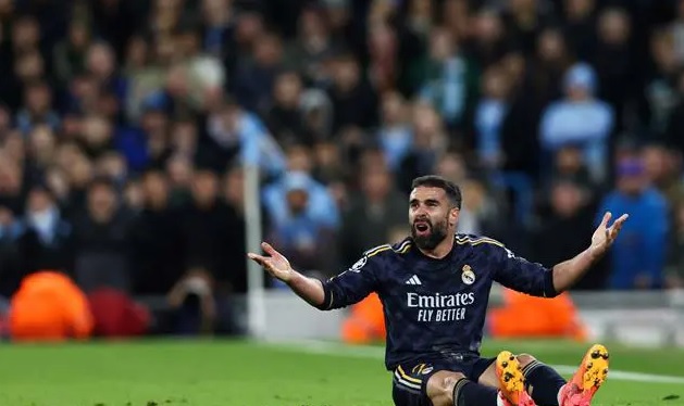 كارفاخال يُثير الشكوك قبل موقعة الكلاسيكو